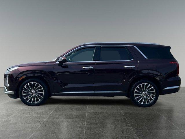 Photo of 2023 Burgundy Hyundai PALISADE
