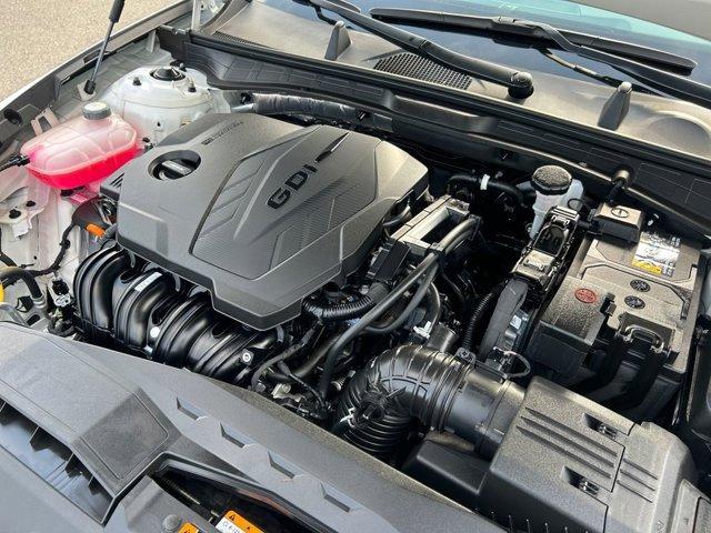 Photo of 2023 White Hyundai SONATA