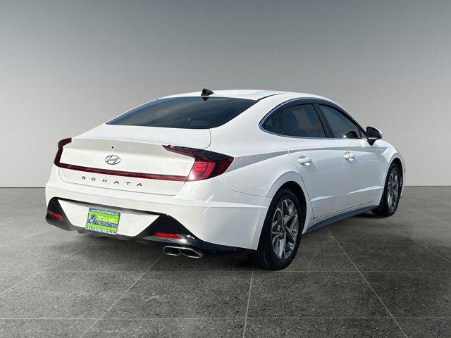 Photo of 2023 White Hyundai SONATA