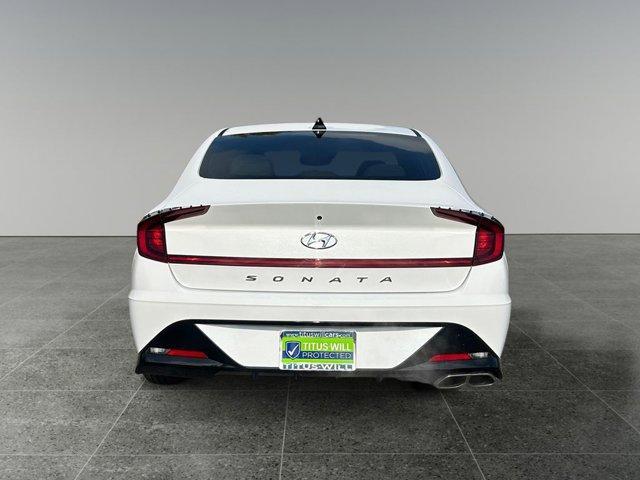 Photo of 2023 White Hyundai SONATA