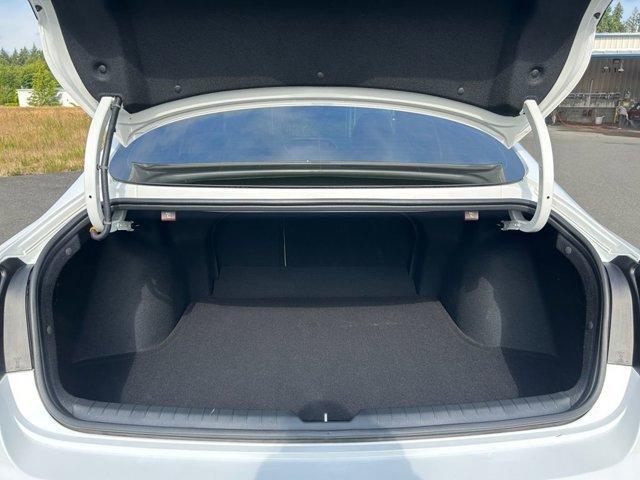 Photo of 2023 White Hyundai SONATA