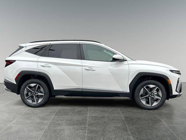 Photo of 2025 Serenity White Pearl Hyundai TUCSON