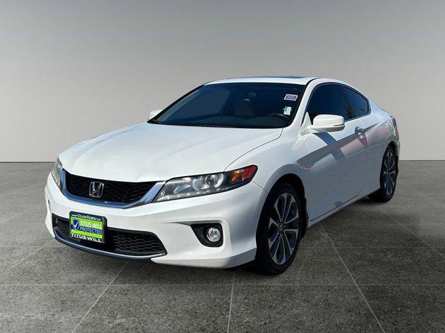 Photo of 2013 White Honda Accord