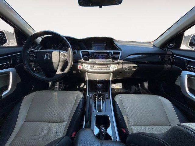 Photo of 2013 White Honda Accord