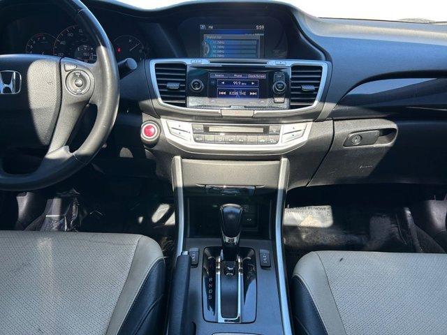 Photo of 2013 White Honda Accord