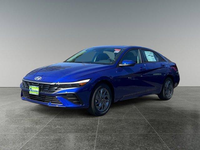 Photo of 2025 Intense Blue Hyundai ELANTRA HEV