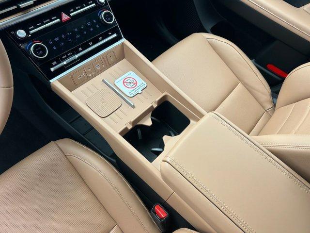 Photo of 2025 Phantom Black Hyundai SANTA FE HEV