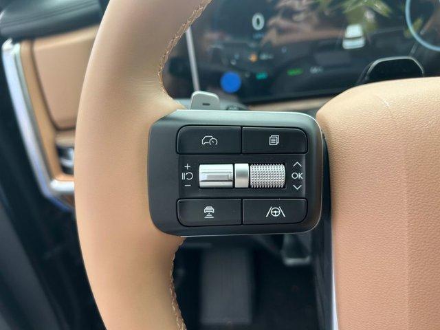 Photo of 2025 Phantom Black Hyundai SANTA FE HEV