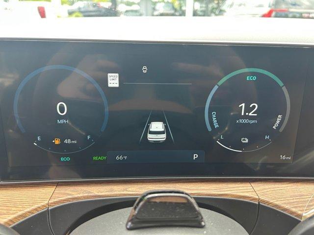Photo of 2025 Phantom Black Hyundai SANTA FE HEV