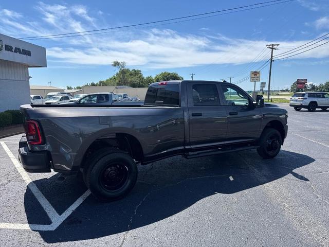 Photo of 2025 Granite Crystal Metallic RAM 3500