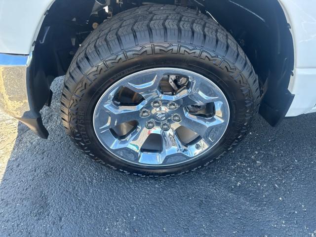 Photo of 2022 Bright White Clearcoat RAM 1500