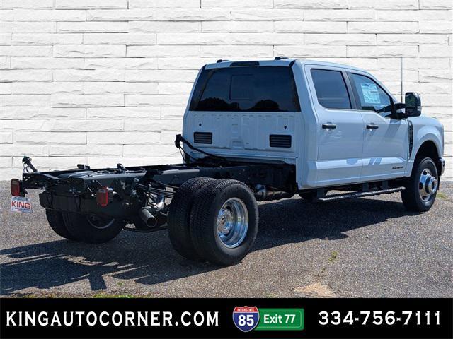 Photo of 2025 Oxford White Ford F-350