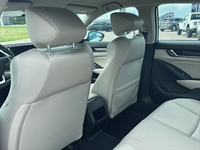 Photo of 2022 White Honda Accord