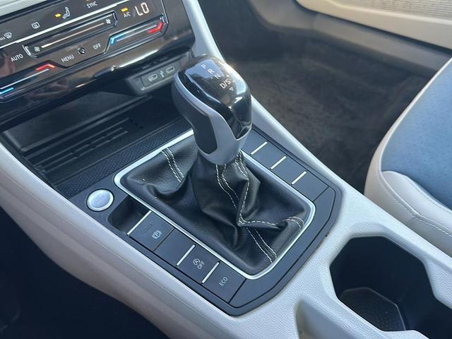 Photo of 2025 White Volkswagen Jetta