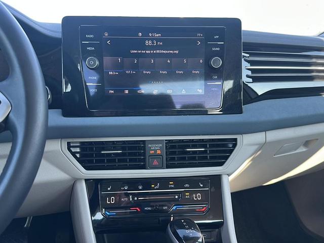 Photo of 2025 White Volkswagen Jetta