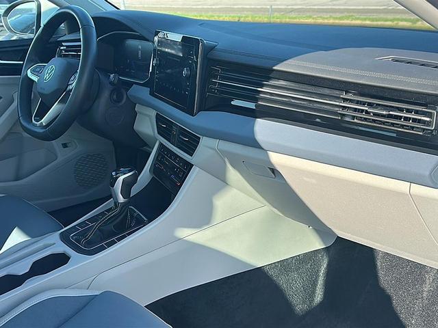 Photo of 2025 White Volkswagen Jetta
