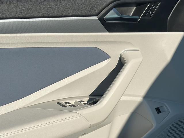 Photo of 2025 White Volkswagen Jetta