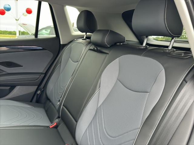Photo of 2025 Gray Volkswagen Tiguan