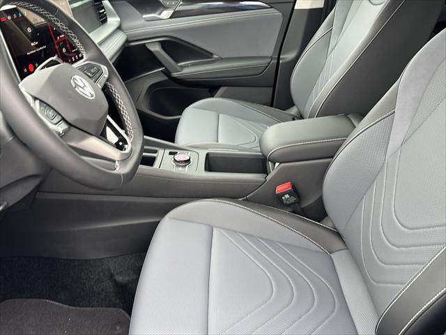 Photo of 2025 Gray Volkswagen Tiguan