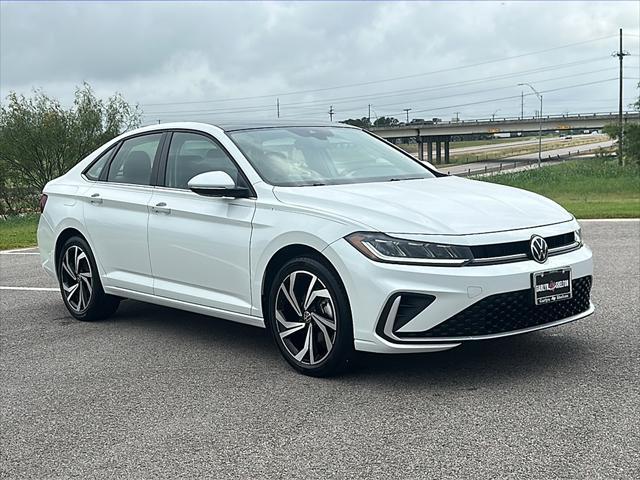 Photo of 2025 White Volkswagen Jetta