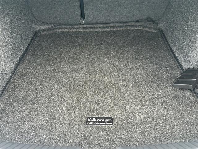 Photo of 2025 White Volkswagen Jetta