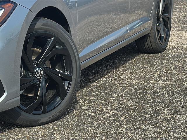Photo of 2025 Silver Volkswagen Jetta