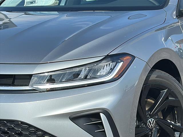 Photo of 2025 Silver Volkswagen Jetta