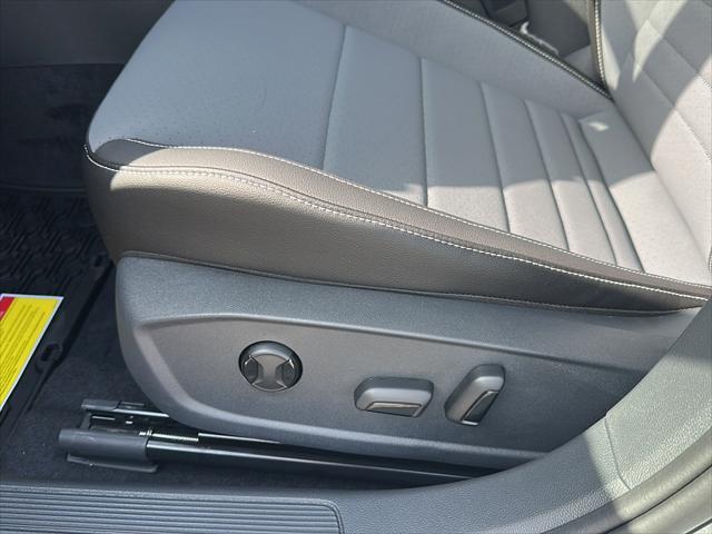 Photo of 2025 Silver Volkswagen Jetta