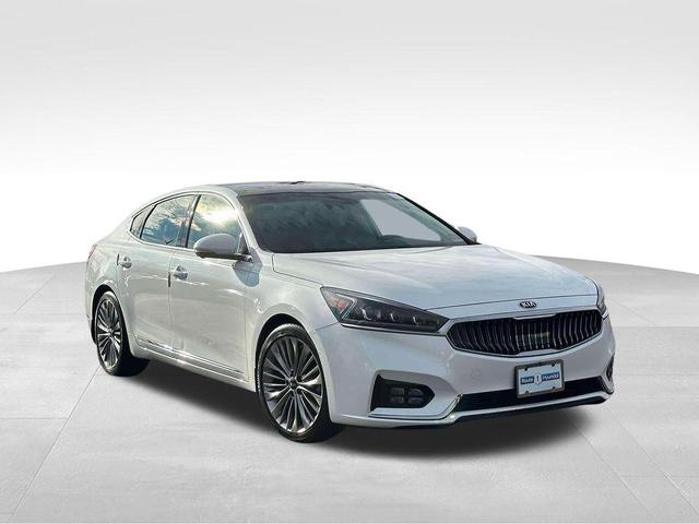 2017 Kia Cadenza