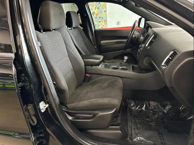 Photo of 2018 DB Black Clearcoat Dodge Durango