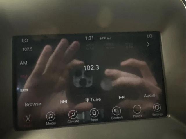 Photo of 2018 DB Black Clearcoat Dodge Durango