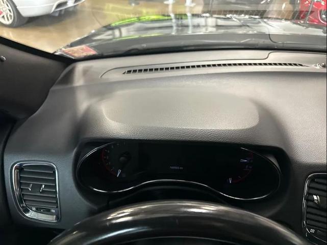 Photo of 2018 DB Black Clearcoat Dodge Durango