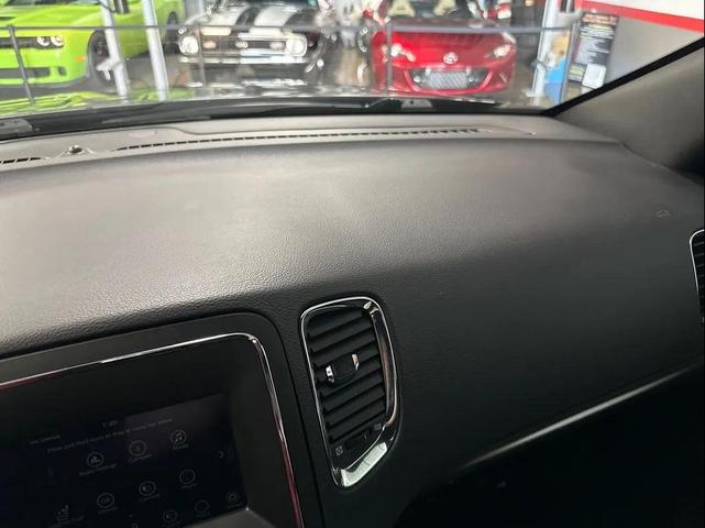 Photo of 2018 DB Black Clearcoat Dodge Durango