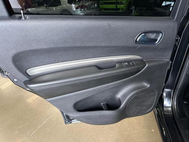 Photo of 2018 DB Black Clearcoat Dodge Durango