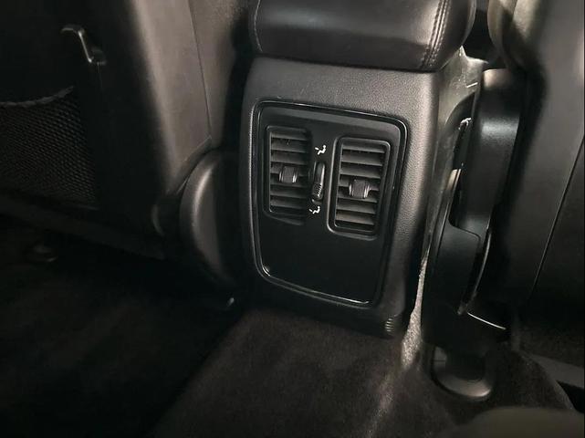 Photo of 2018 DB Black Clearcoat Dodge Durango