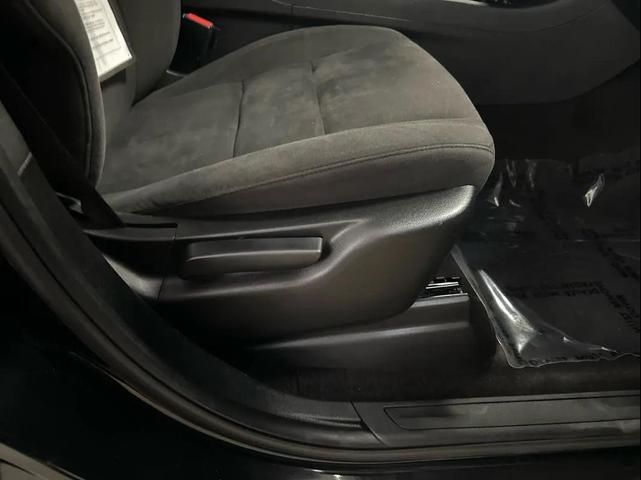 Photo of 2018 DB Black Clearcoat Dodge Durango