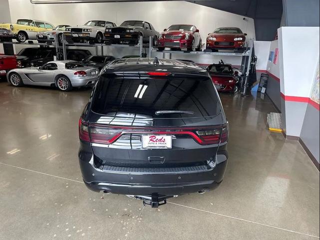 Photo of 2018 DB Black Clearcoat Dodge Durango