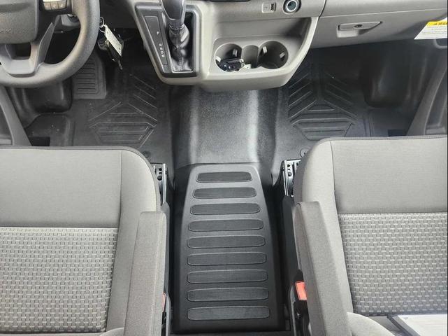Photo of 2025 Oxford White Ford Transit-250