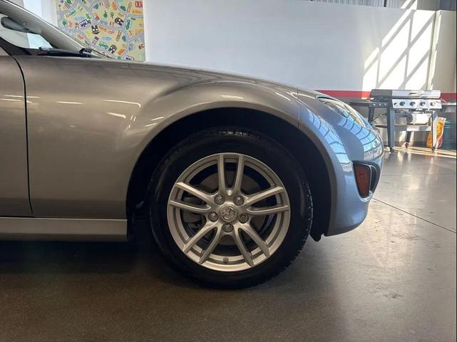 Photo of 2009 Silver Mazda MX-5 Miata