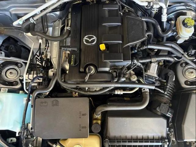 Photo of 2009 Silver Mazda MX-5 Miata