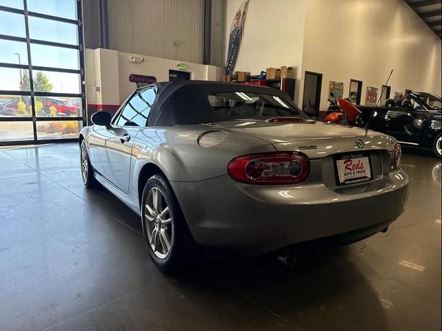Photo of 2009 Silver Mazda MX-5 Miata
