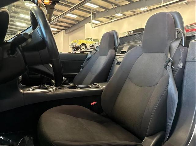 Photo of 2009 Silver Mazda MX-5 Miata