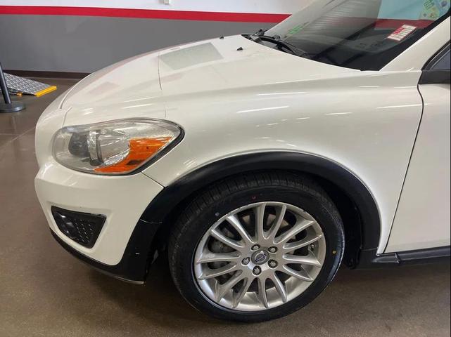 Photo of 2011 White Volvo C30