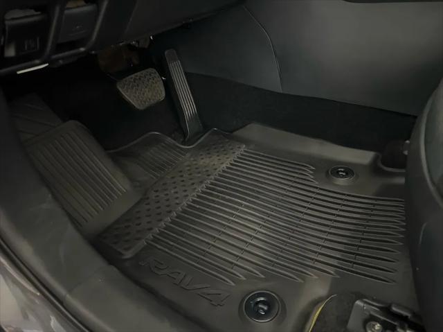 Photo of 2025 Magnetic Gray Metallic Toyota RAV4