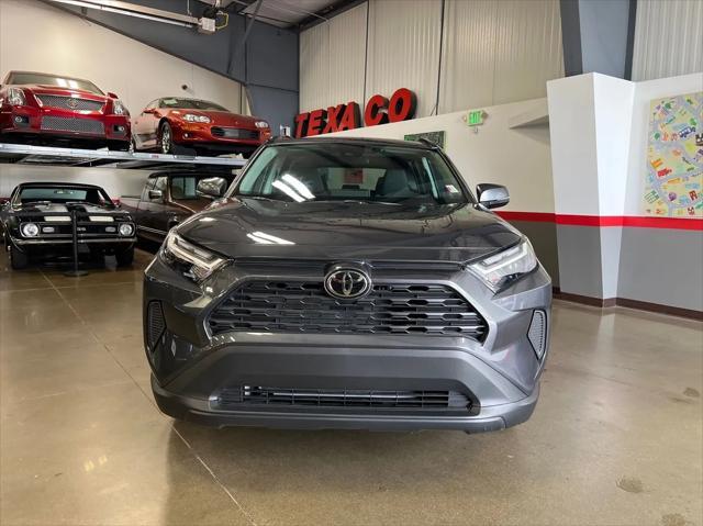 Photo of 2025 Magnetic Gray Metallic Toyota RAV4