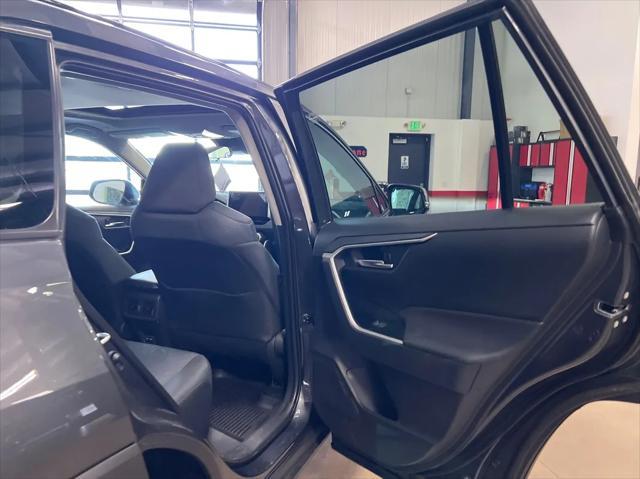 Photo of 2025 Magnetic Gray Metallic Toyota RAV4