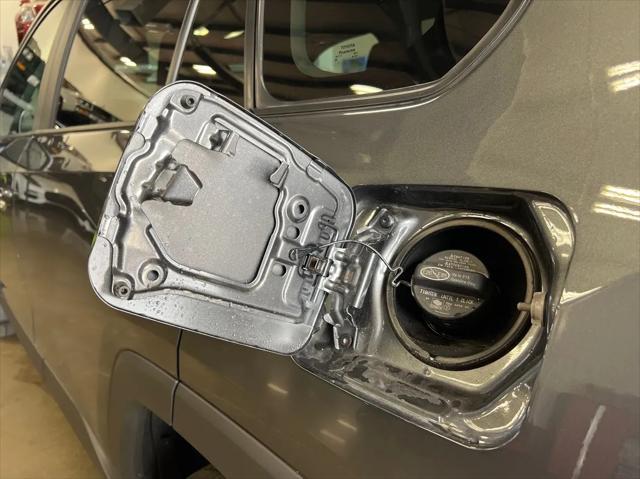 Photo of 2025 Magnetic Gray Metallic Toyota RAV4