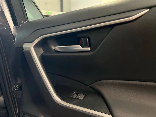 Photo of 2025 Magnetic Gray Metallic Toyota RAV4