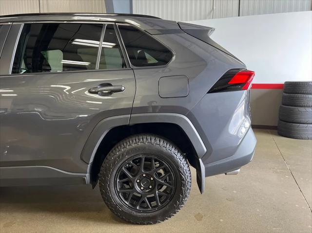Photo of 2025 Magnetic Gray Metallic Toyota RAV4