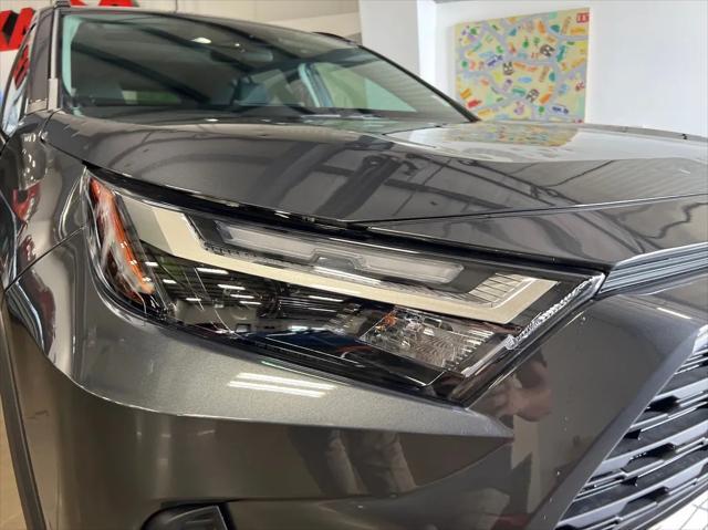 Photo of 2025 Magnetic Gray Metallic Toyota RAV4